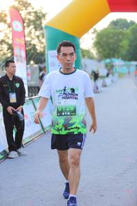 BIB: 128
                            <button type="button" onclick="openModal(3633717)" class="btn btn-primary btn-sm float-right btn-popup" data-toggle="modal" data-target=".modal-high-quality">
                        <i class="fas fa-shopping-cart"></i> Add to Cart
                    </button>
                                            <button type="button" onclick="isThisMe(3633717, true)" class="btn btn-success btn-sm float-right btn-popup btn-isme hidden" data-toggle="tooltip" data-placement="bottom" title="นี่คือรูปของคุณใช่ไหม คลิกที่นี่เพื่อเอาเข้าอัลบั้ม">
                        <i class="fas fa-plus"></i> Add to album
                    </button>
                    <button type="button" onclick="isThisMe(3633717, false)" class="btn btn-warning btn-sm float-right btn-popup btn-isnotme hidden">
                        <i class="fas fa-ban"></i> Remove from album
                    </button>